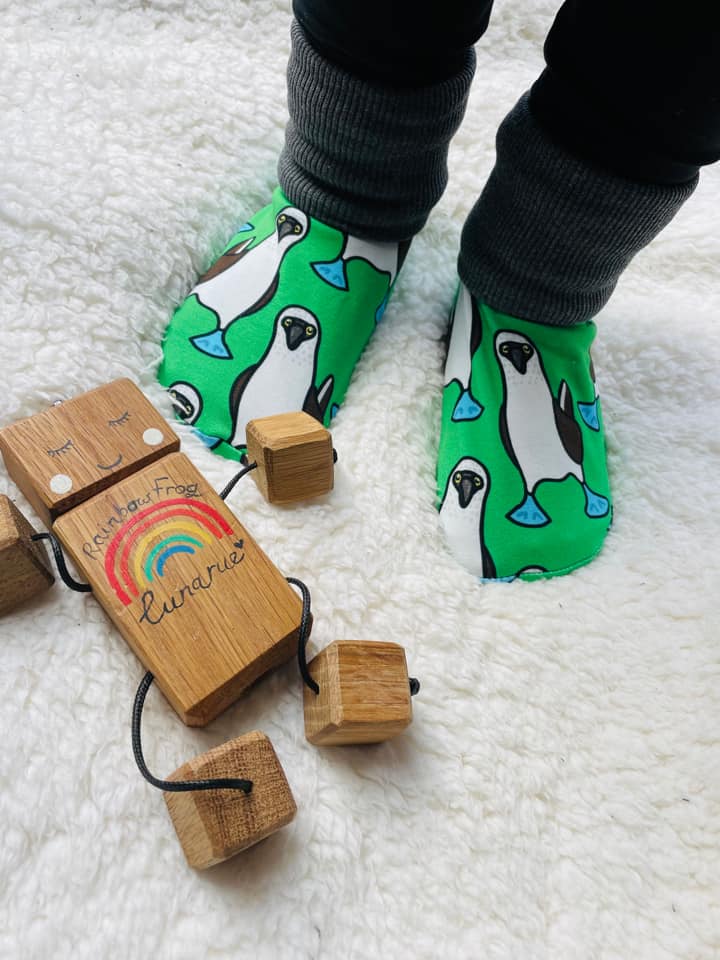 Young Child Slip-On Menta Booties