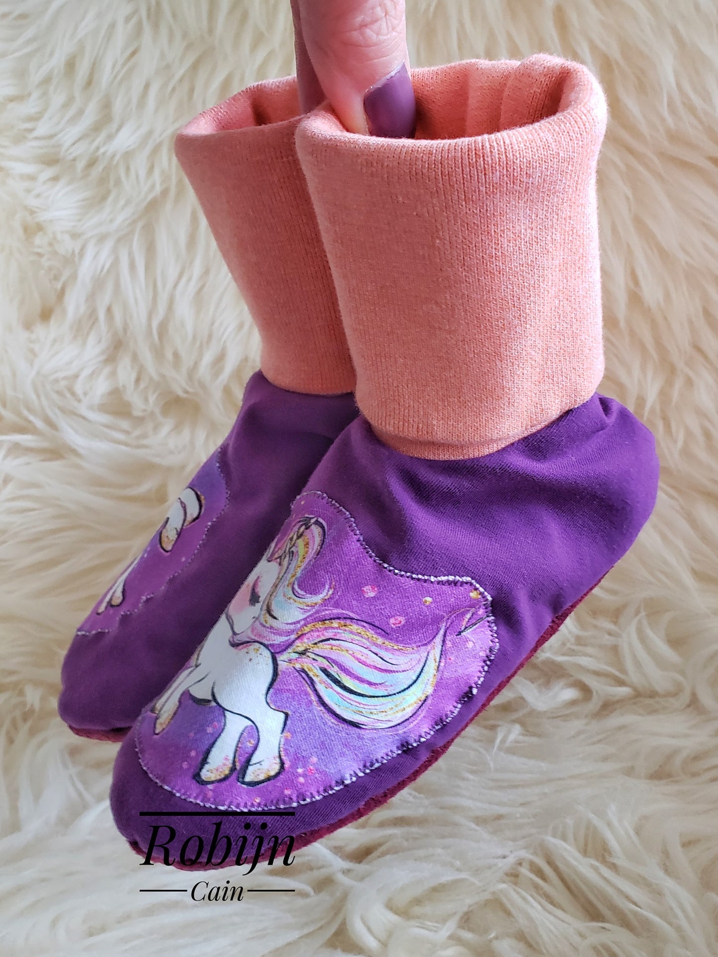 Young Child Slip-On Menta Booties