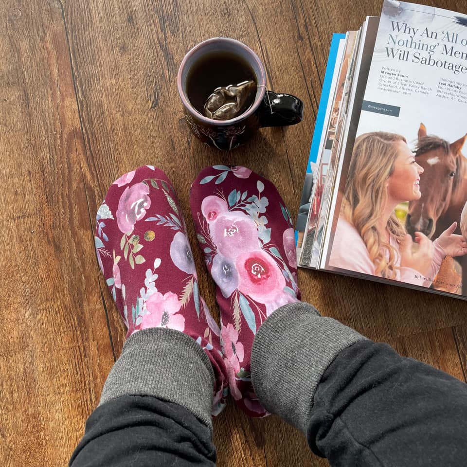 Adult Slip-On Menta Booties
