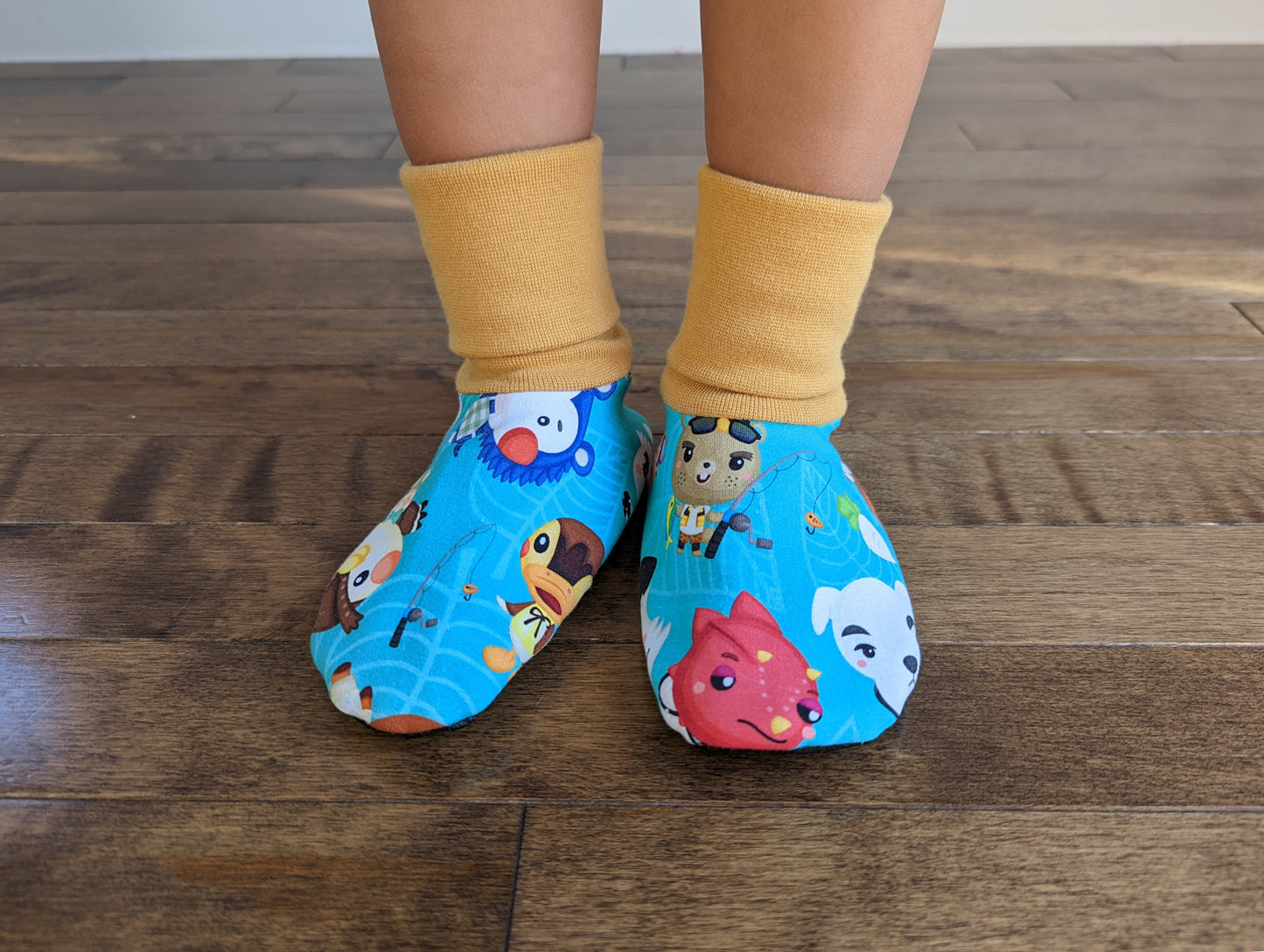 Young Child Slip-On Menta Booties