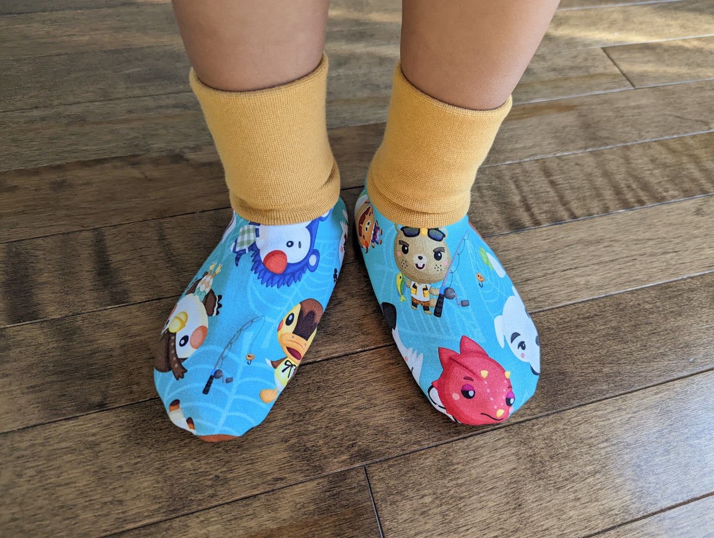 Young Child Slip-On Menta Booties