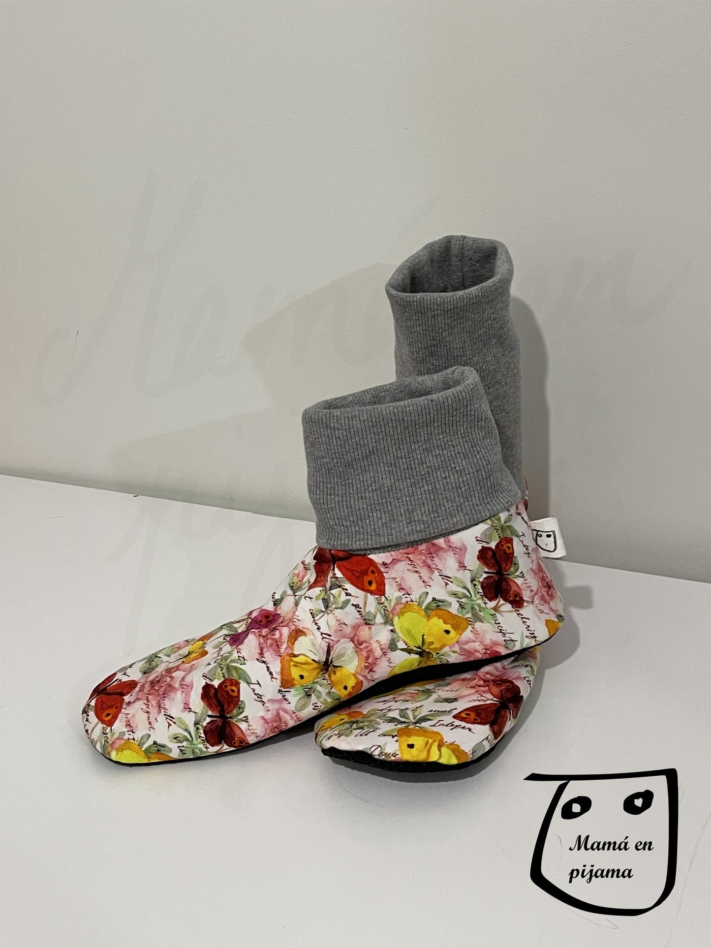 Adult Slip-On Menta Booties