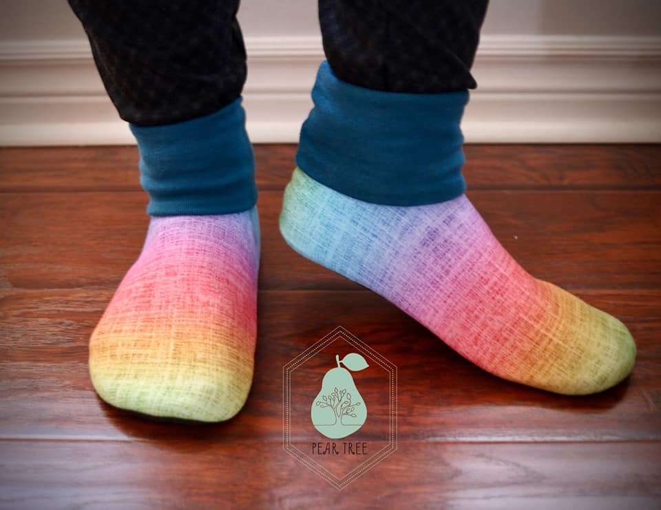 Adult Slip-On Menta Booties