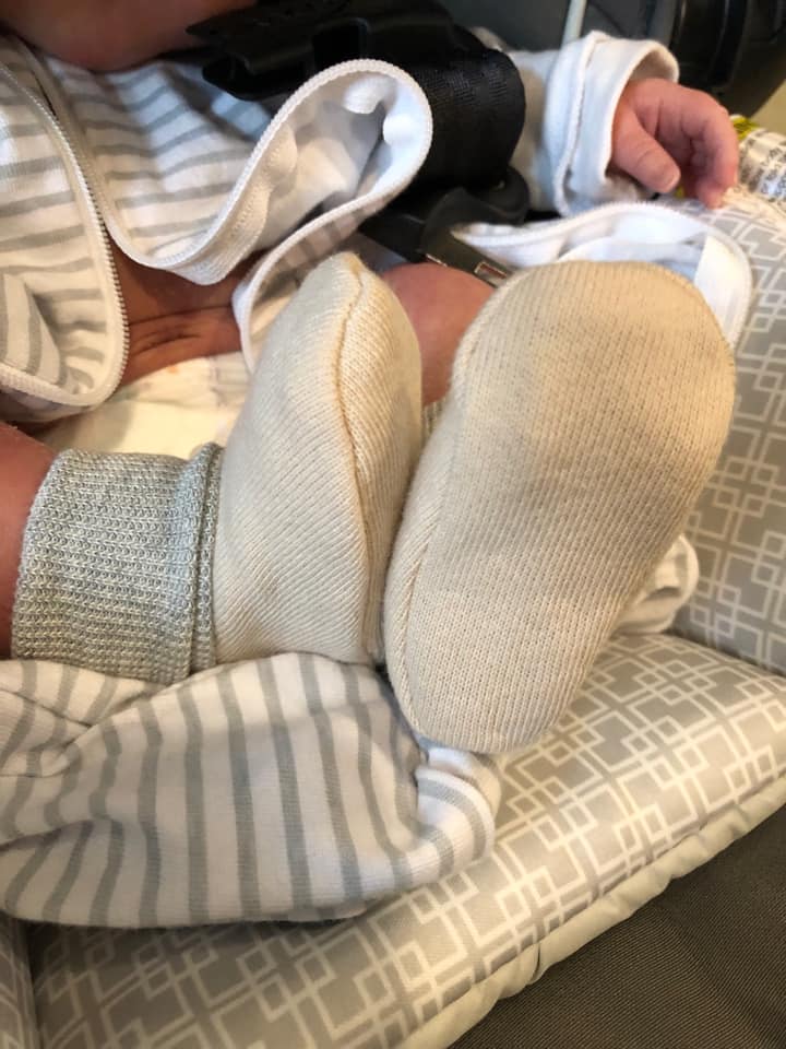 Baby Slip-On Menta Booties