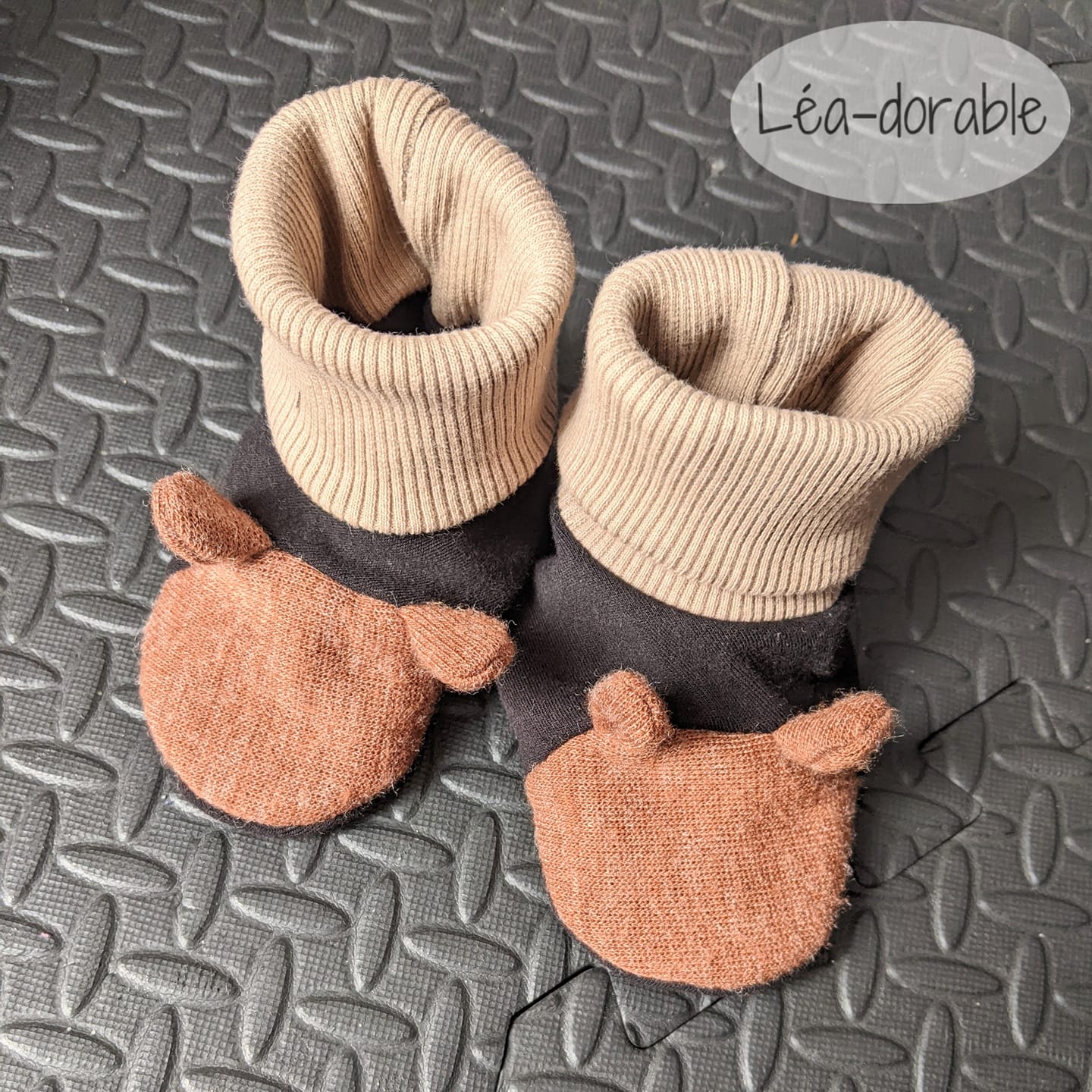 Baby Slip-On Menta Booties
