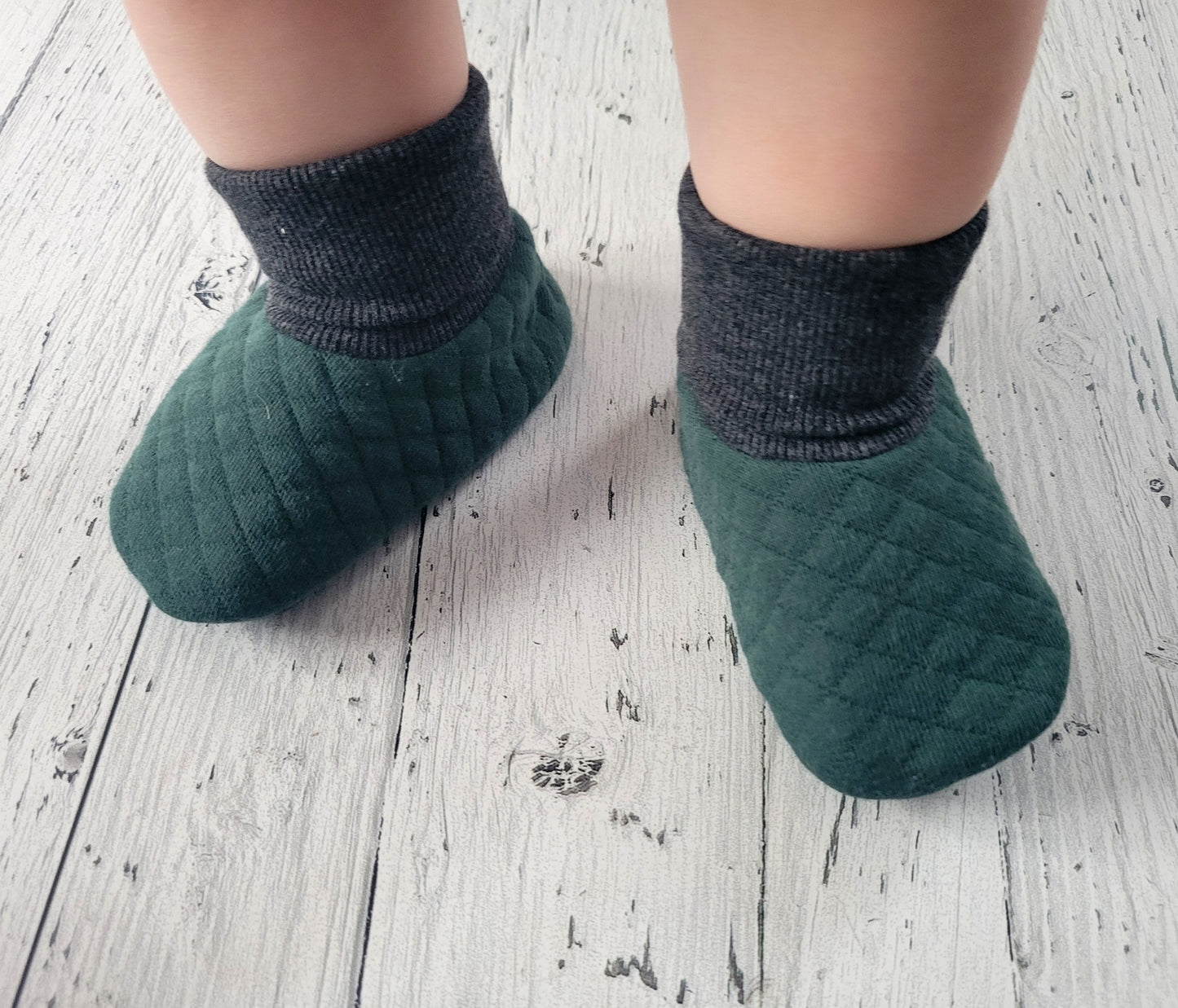 Baby Slip-On Menta Booties