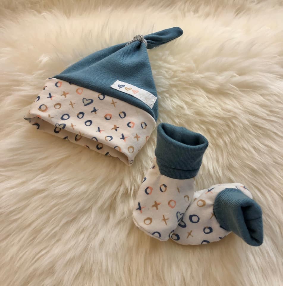 Baby Slip-On Menta Booties